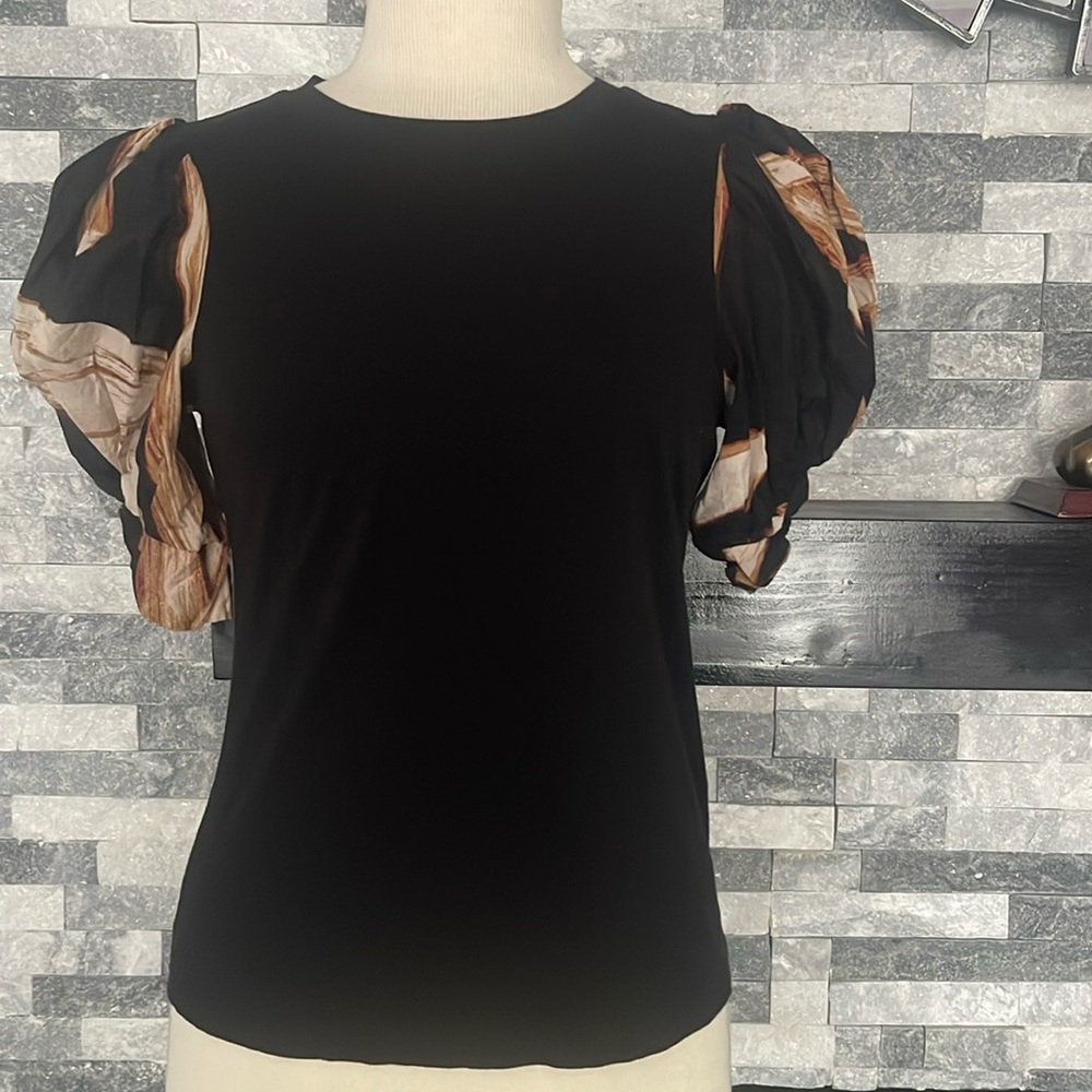 DKNY Printed Short Puff Sleeves Top Women’s Size S